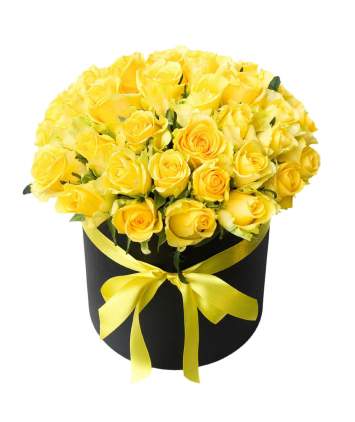 Geltonos rožės gėlių dėžutėje